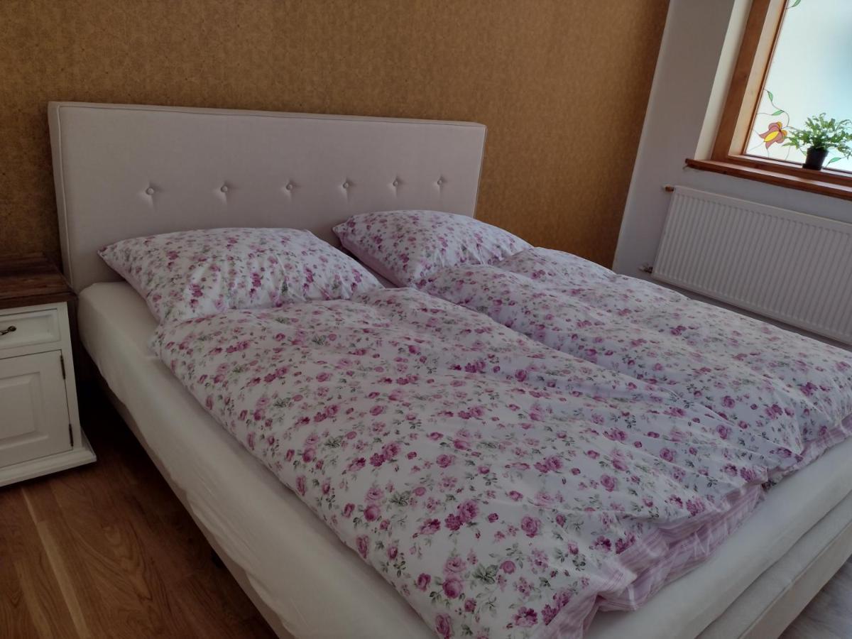 Villa Bara Haz Tvrdosovce Exterior foto